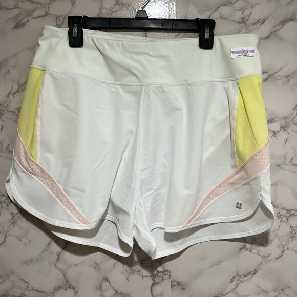Sweaty Betty Side-Stripe Track Shorts - Picture 5 of 11